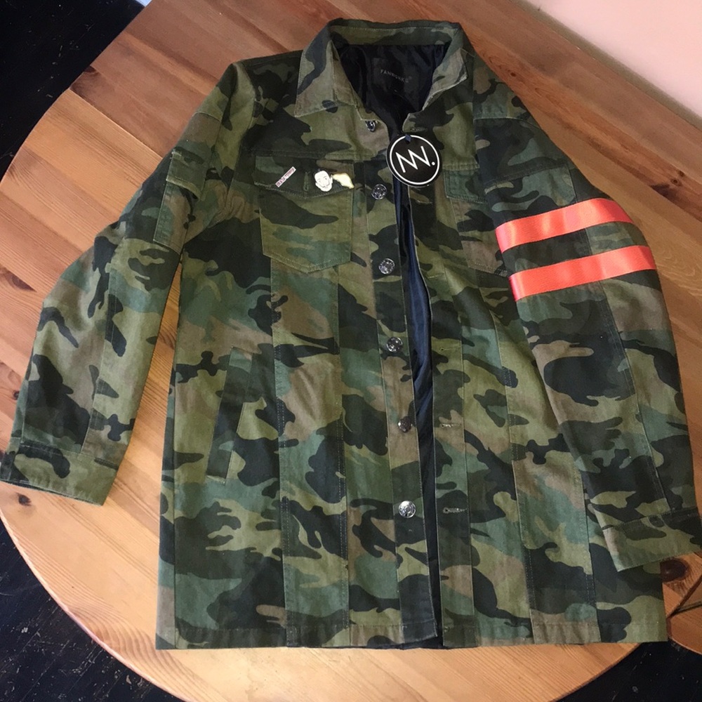 FANWOHKG CAMOFLAUGE JACKET